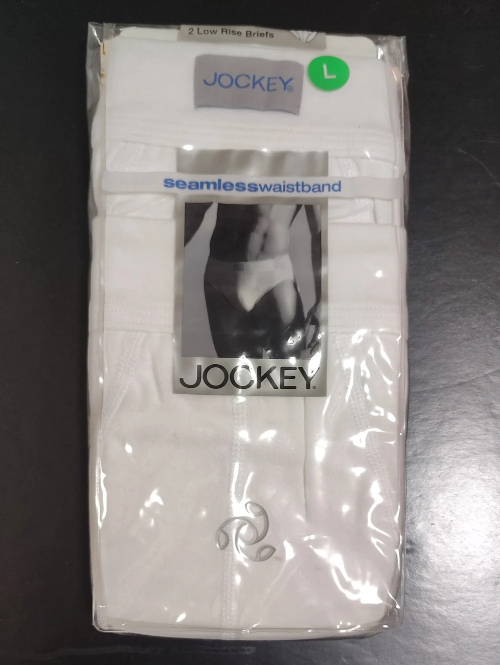 Vintage 2006 Jockey White Low-Rise Briefs with Seamless Waistband 2pk - Size L
